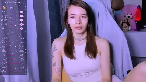 Ari online show from November 19, 2025, 6:13 am