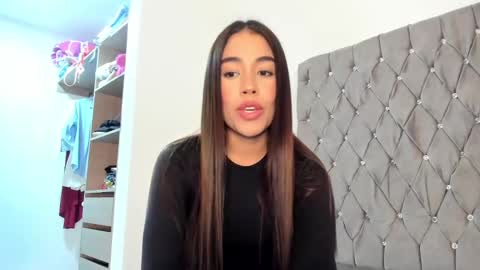 Snapshot of ariamontgomeryyy chatting on December 29, 2024, 1:45 am Aria Montgomery online show from December 29, 2024, 1:45 am