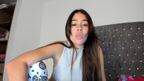 Snapshot of ariamontgomeryyy chatting on January 24, 2025, 10:08 pm Aria Montgomery online show from January 24, 2025, 10:08 pm