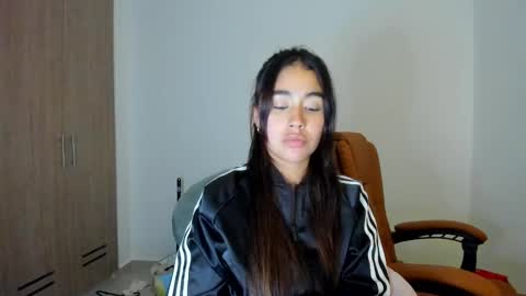 Snapshot of ariamontgomeryyy chatting on February 28, 2025, 6:21 am Aria Montgomery online show from February 28, 2025, 6:21 am