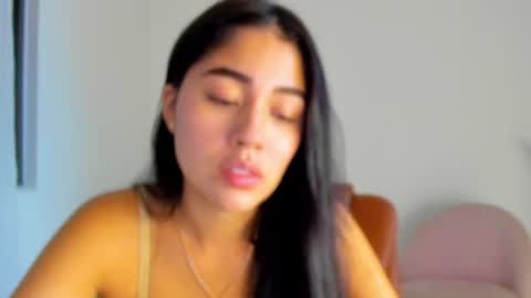 Snapshot of ariamontgomeryyy chatting on June 17, 2026, 6:05 am Aria Montgomery online show from June 17, 2026, 6:05 am