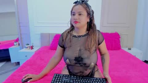 Snapshot of ariamorena_ chatting on November 30, 2025, 11:36 am Aria Morena online show from November 30, 2025, 11:36 am