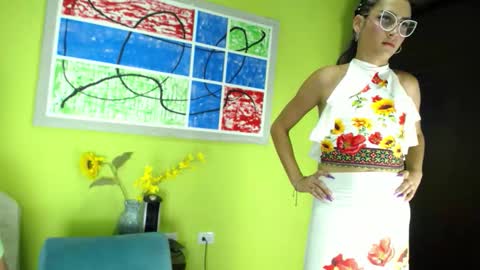 Ariana  online show from October 19, 2025, 5:57 pm