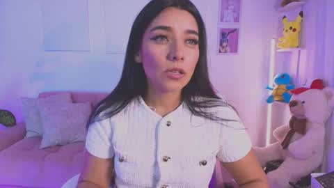 Snapshot of ariana_bae_ chatting on September 15, 2025, 3:50 am online show from September 15, 2025, 3:50 am