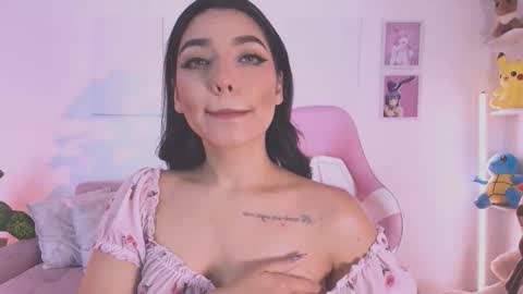 Snapshot of ariana_bae_ chatting on September 16, 2025, 1:06 am online show from September 16, 2025, 1:06 am