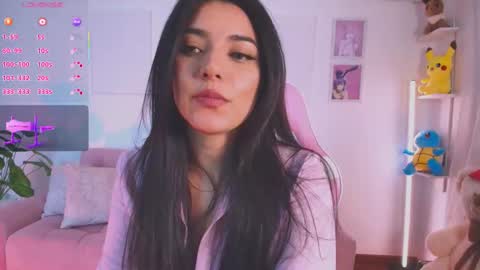 Snapshot of ariana_bae_ chatting on September 20, 2025, 12:55 am online show from September 20, 2025, 12:55 am