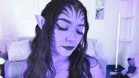 Snapshot of ariana_bae_ chatting on October 31, 2025, 12:55 am online show from October 31, 2025, 12:55 am