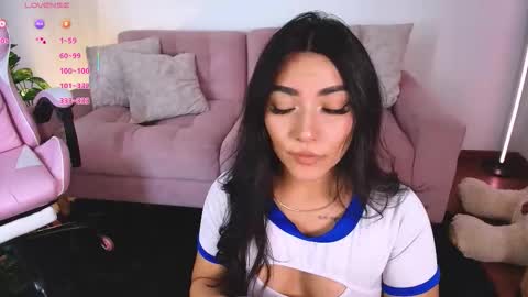 Snapshot of ariana_bae_ chatting on November 25, 2025, 12:21 am online show from November 25, 2025, 12:21 am