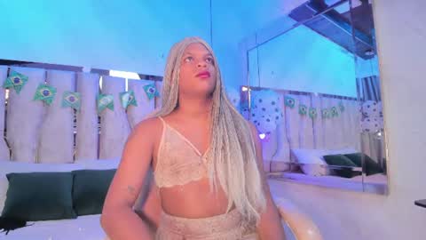 ariana_grande233 online show from June 24, 2026, 11:31 am