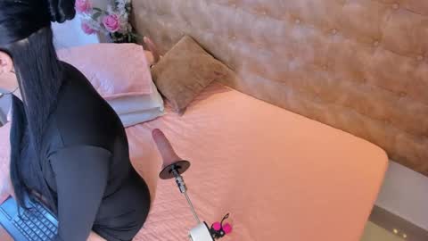 Snapshot of ariana_morelly chatting on April 15, 2026, 11:39 am ARIANA MORELLY online show from April 15, 2026, 11:39 am