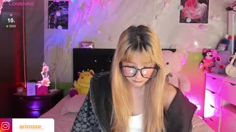 Snapshot of ariana_rosse__ chatting on October 30, 2025, 9:44 am Ariana online show from October 30, 2025, 9:44 am