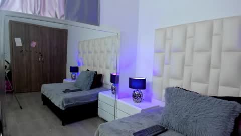 Snapshot of ariana_rouse_ chatting on June 4, 2026, 4:24 pm ariana online show from June 4, 2026, 4:24 pm