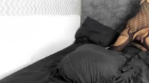 ARIANA SALAZAR online show from July 4, 2026, 3:02 am