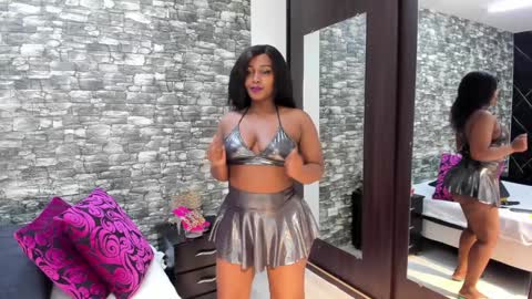 Snapshot of arianaablack chatting on January 15, 2025, 12:15 pm Ariana online show from January 15, 2025, 12:15 pm