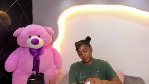 Snapshot of arianaablack chatting on June 23, 2026, 12:14 pm Ariana online show from June 23, 2026, 12:14 pm