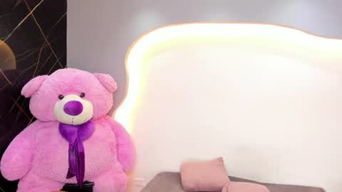 Snapshot of arianaablack chatting on July 15, 2026, 12:32 pm Ariana online show from July 15, 2026, 12:32 pm