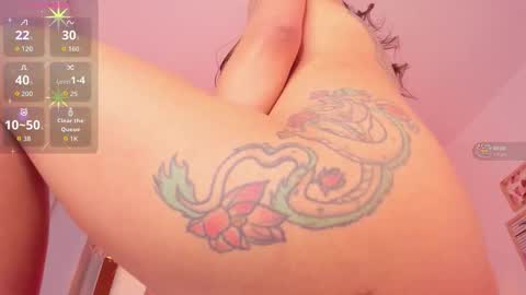 Snapshot of arianagolden_ chatting on November 25, 2025, 5:13 pm Ariana online show from November 25, 2025, 5:13 pm