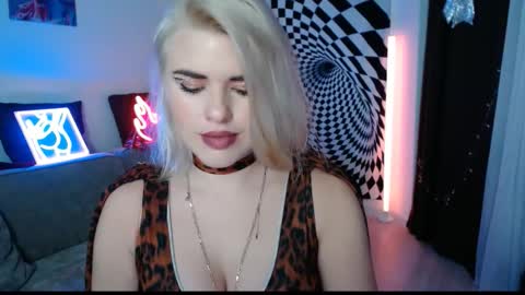 Snapshot of arianasaint chatting on January 16, 2026, 3:05 pm Mistress Ariana online show from January 16, 2026, 3:05 pm