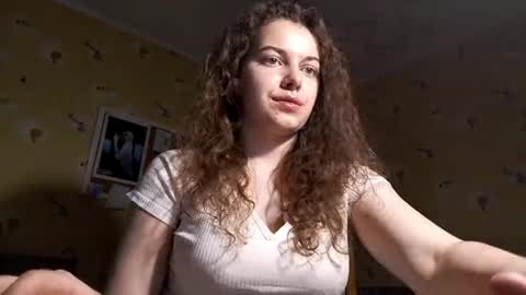 Snapshot of arianetrish chatting on June 1, 2026, 3:14 pm Valery online show from June 1, 2026, 3:14 pm