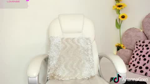 Arianna online show from February 17, 2025, 7:31 pm