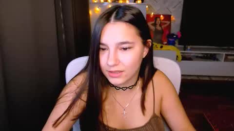 Snapshot of arianna_grend chatting on October 9, 2025, 11:08 am Arianna online show from October 9, 2025, 11:08 am