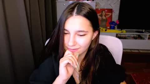 Snapshot of arianna_grend chatting on October 20, 2025, 12:27 pm Arianna online show from October 20, 2025, 12:27 pm