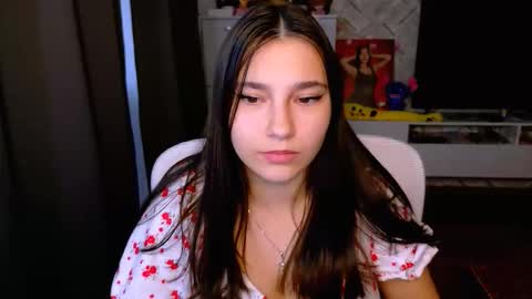 Snapshot of arianna_grend chatting on October 21, 2025, 11:44 am Arianna online show from October 21, 2025, 11:44 am