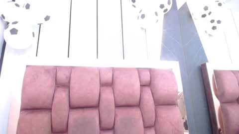 arianna pearl online show from July 7, 2026, 6:47 am