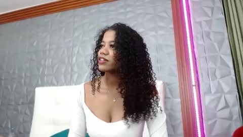 arianna_rochel online show from November 24, 2025, 2:50 pm