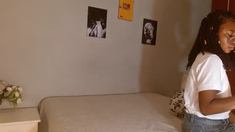 arianna rossi online show from April 27, 2026, 12:47 pm