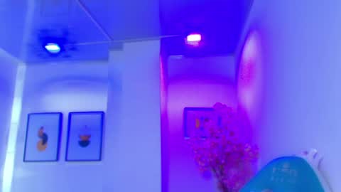 arianna_sweeet online show from April 9, 2026, 3:39 am