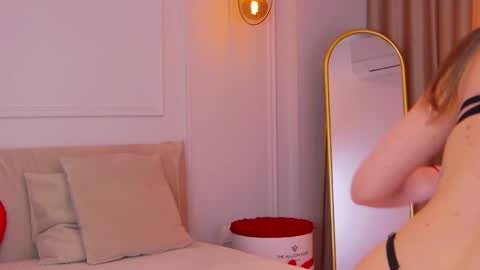 AriannaBae online show from April 16, 2026, 5:19 am