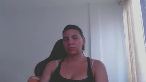 Snapshot of ariannaloovel chatting on December 5, 2024, 9:17 pm ariannaloovel online show from December 5, 2024, 9:17 pm