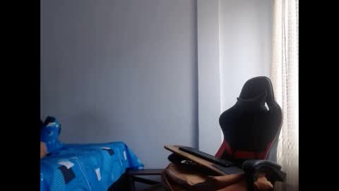 Snapshot of ariannaloovel chatting on February 6, 2025, 6:02 pm ariannaloovel online show from February 6, 2025, 6:02 pm