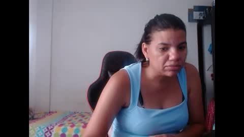 Snapshot of ariannaloovel chatting on May 26, 2026, 9:44 pm ariannaloovel online show from May 26, 2026, 9:44 pm