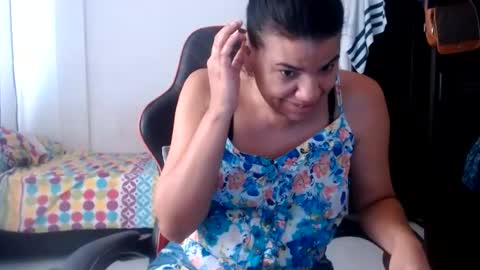 ariannaloovel online show from July 28, 2026, 5:34 pm