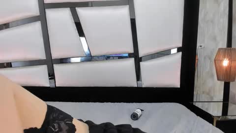 Snapshot of ariannarussell1 chatting on March 10, 2025, 2:05 pm ariannarussell1 online show from March 10, 2025, 2:05 pm