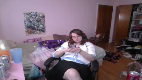 Ariathebrat online show from June 15, 2026, 9:17 pm