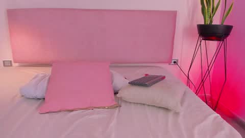 Snapshot of ariavelvet_ chatting on February 3, 2026, 2:53 am Aria online show from February 3, 2026, 2:53 am