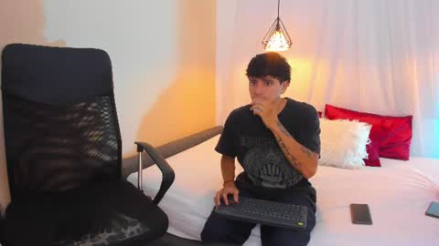 Snapshot of ariblake chatting on June 10, 2026, 6:29 pm Ari and Aiden online show from June 10, 2026, 6:29 pm