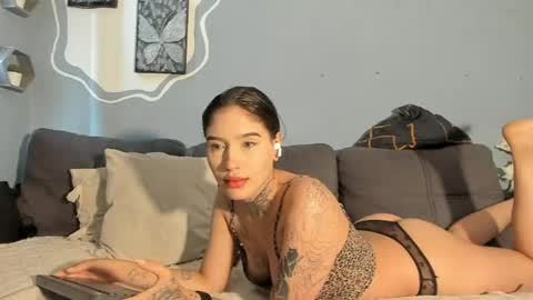 Snapshot of ariel_andcharlotte chatting on June 8, 2026, 5:57 pm ariel_andcharlotte online show from June 8, 2026, 5:57 pm