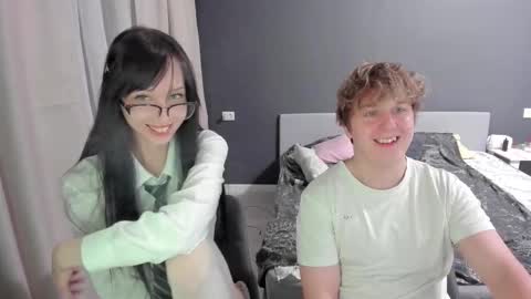 Ariel online show from March 24, 2026, 9:42 pm