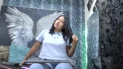 arielis_xxx online show from March 18, 2026, 2:09 pm