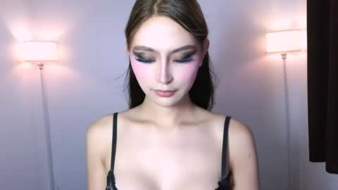MIRA GREYSON online show from July 14, 2026, 2:05 am
