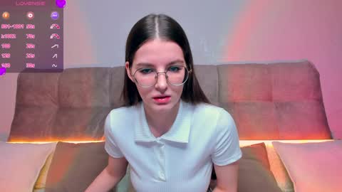 Ariella online show from December 18, 2024, 1:26 am