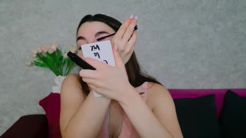 Snapshot of arielstonks_lovee chatting on November 10, 2025, 4:22 am arielstonks_lovee online show from November 10, 2025, 4:22 am