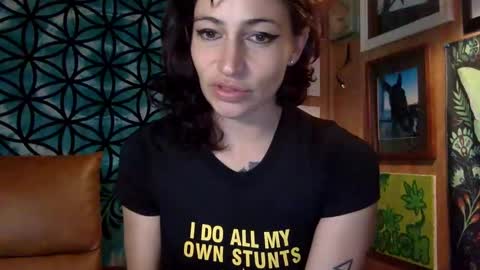 ariel  colin when hes here online show from December 27, 2024, 2:33 pm