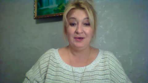 ArielXLoveresss online show from October 11, 2025, 6:06 pm