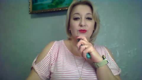 ArielXLoveresss online show from November 17, 2025, 6:41 am