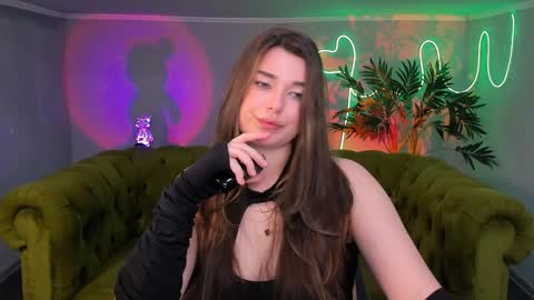 Ari online show from February 6, 2025, 5:40 pm